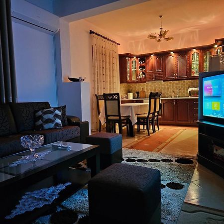 Guesthouse Iljaz Berat Kültér fotó