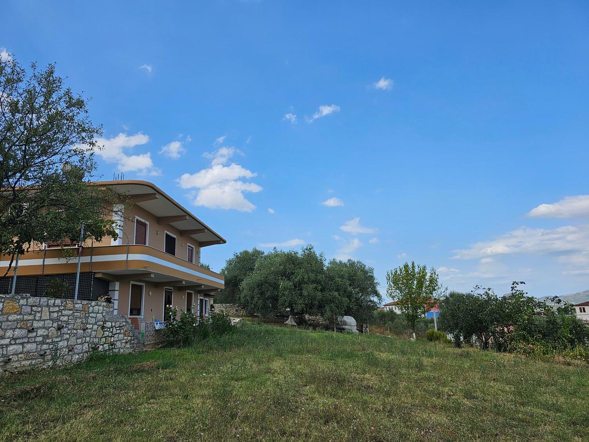 Guesthouse Iljaz Berat Kültér fotó