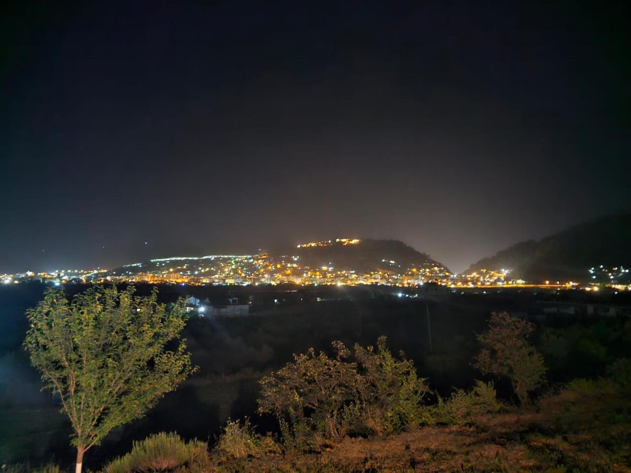 Guesthouse Iljaz Berat Kültér fotó